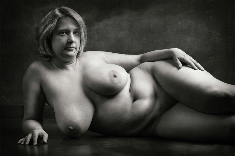 Sofia Adams plus saz nude
