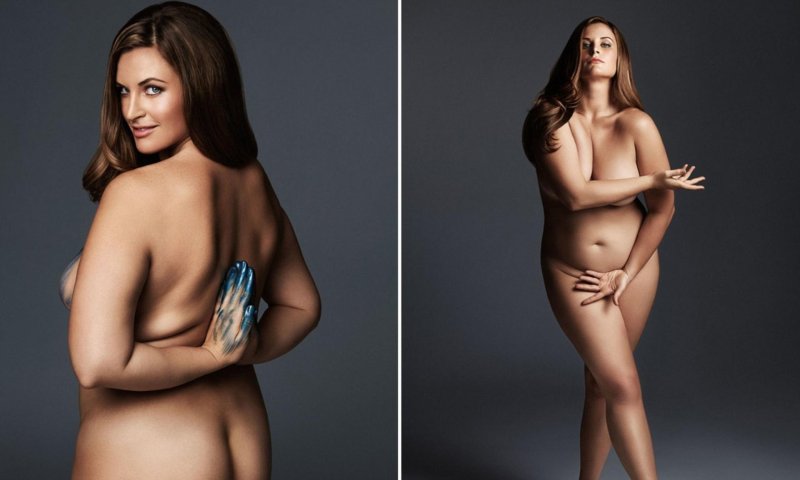 Models plus saz naked