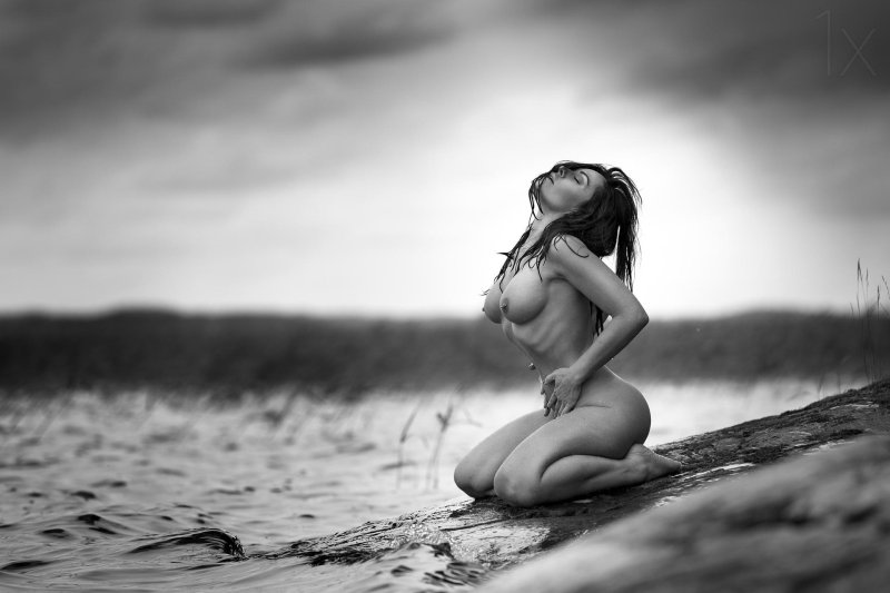 Nude erotica