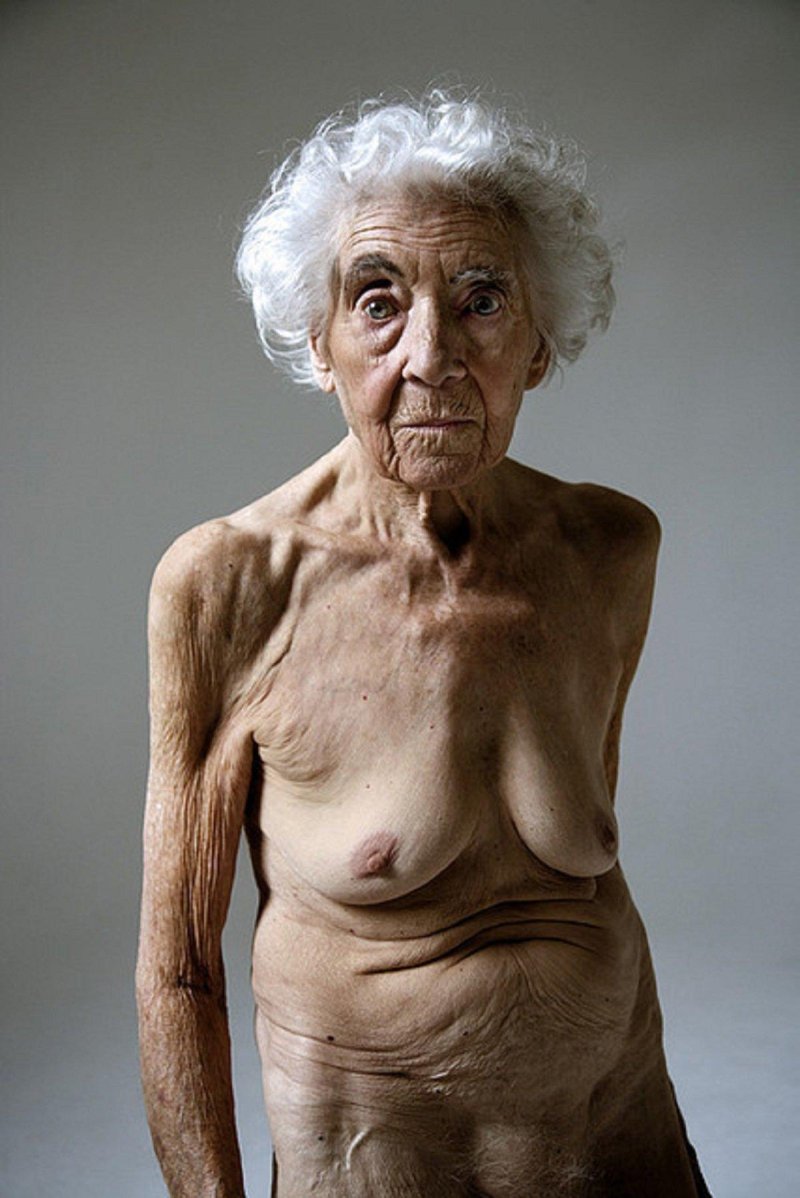 Overclocking naked old women