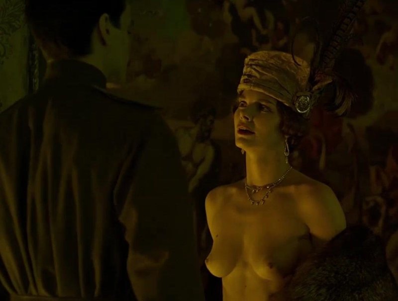 Elizaveta Boyarskaya naked in the film Contribution