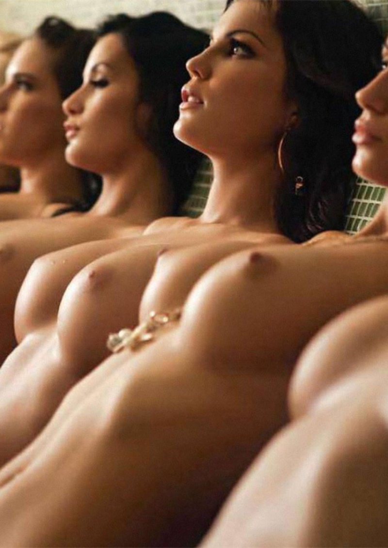 Many beautiful naked women