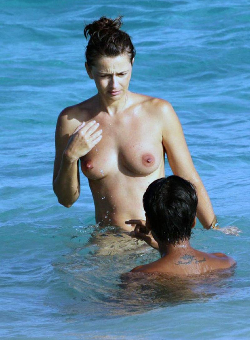 Paulina Porizkova Topless