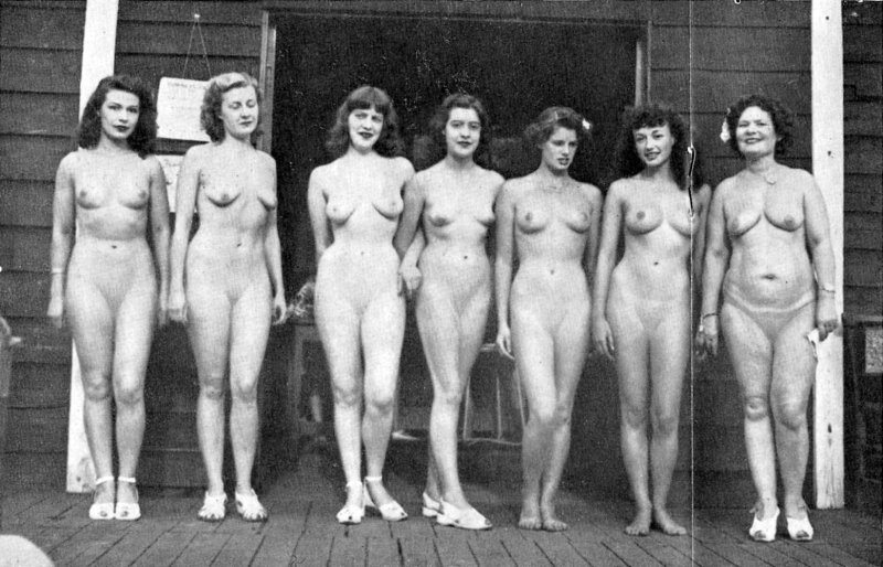 Many naked women retro