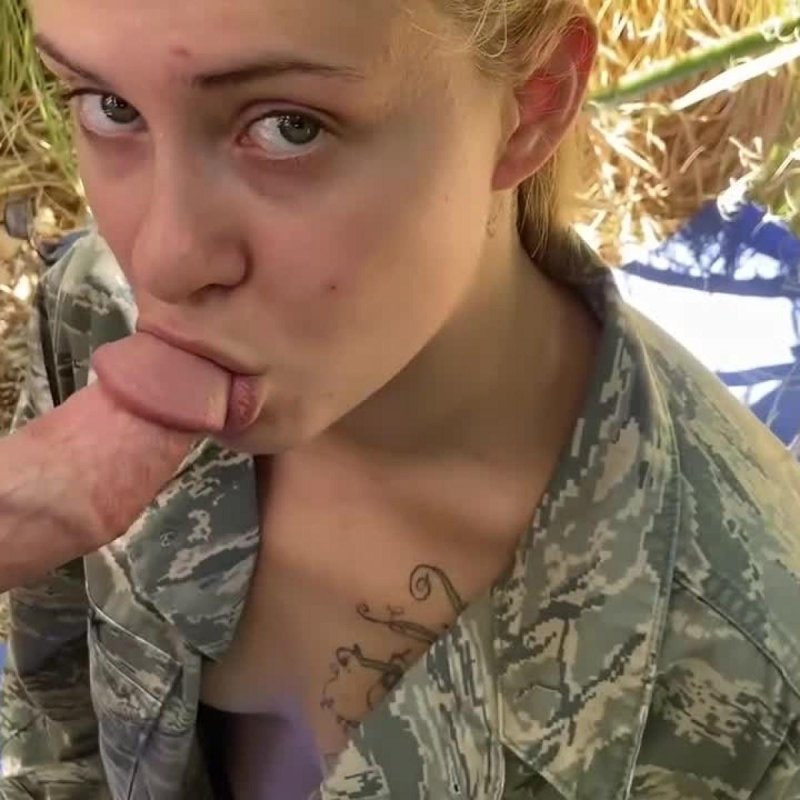 Girls in the American army