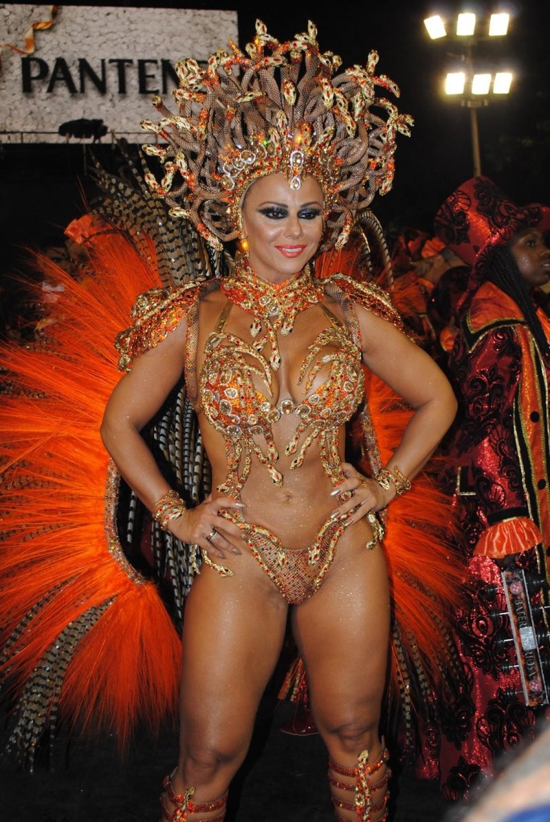 Viviana Castro Carnival