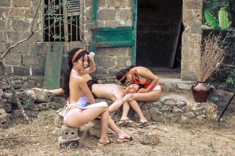 Beautiful Vietnamese girls nude