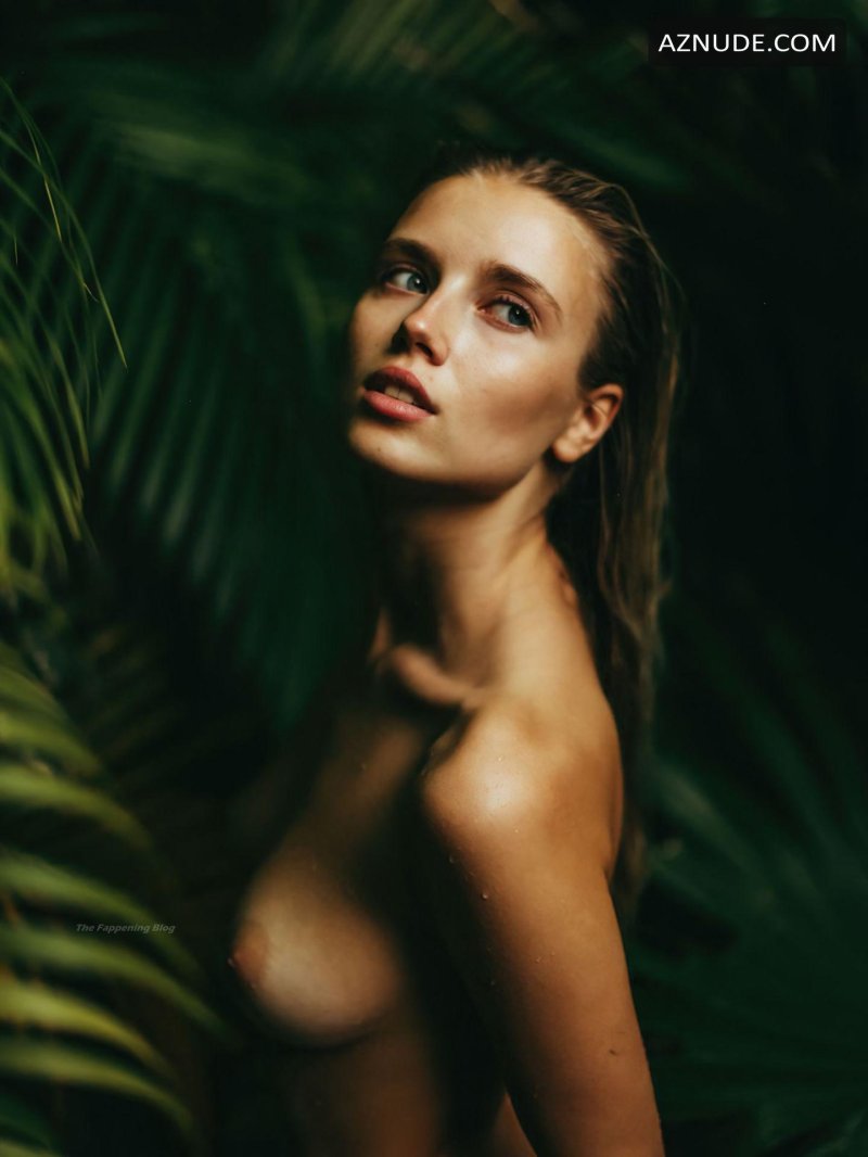 Polina Malinovskaya SunkisSed