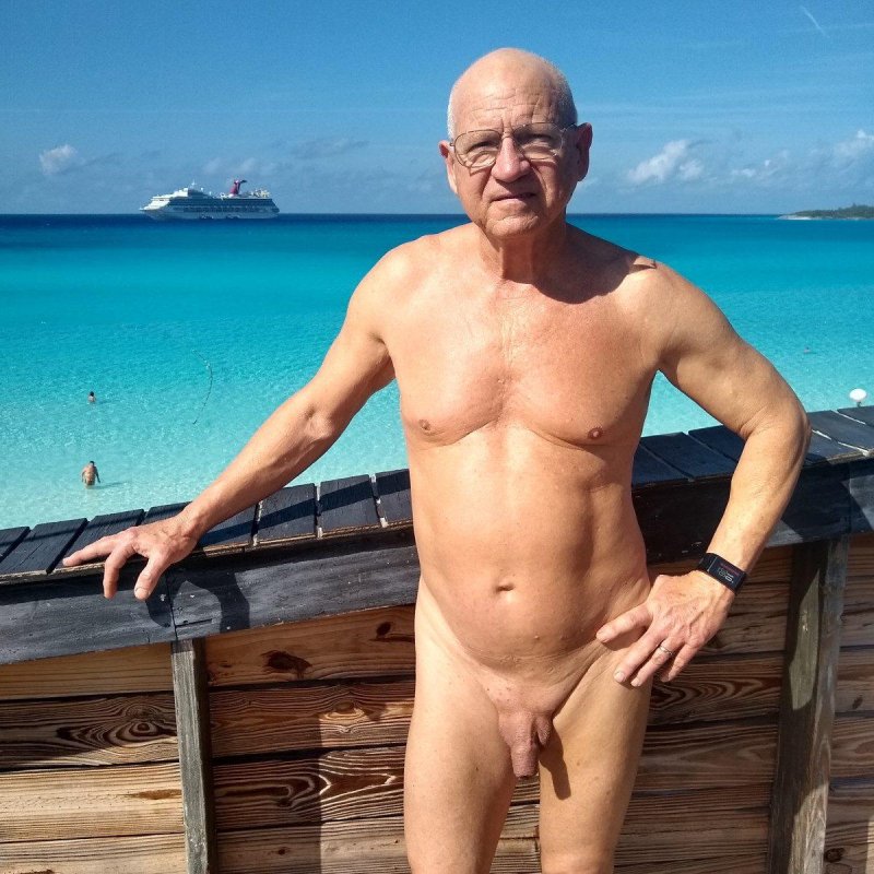 Naked old men of Russia