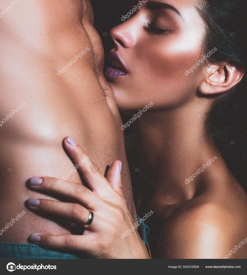 Naked kiss