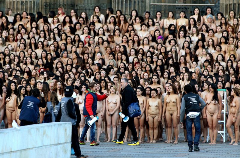 A crowd of naked women