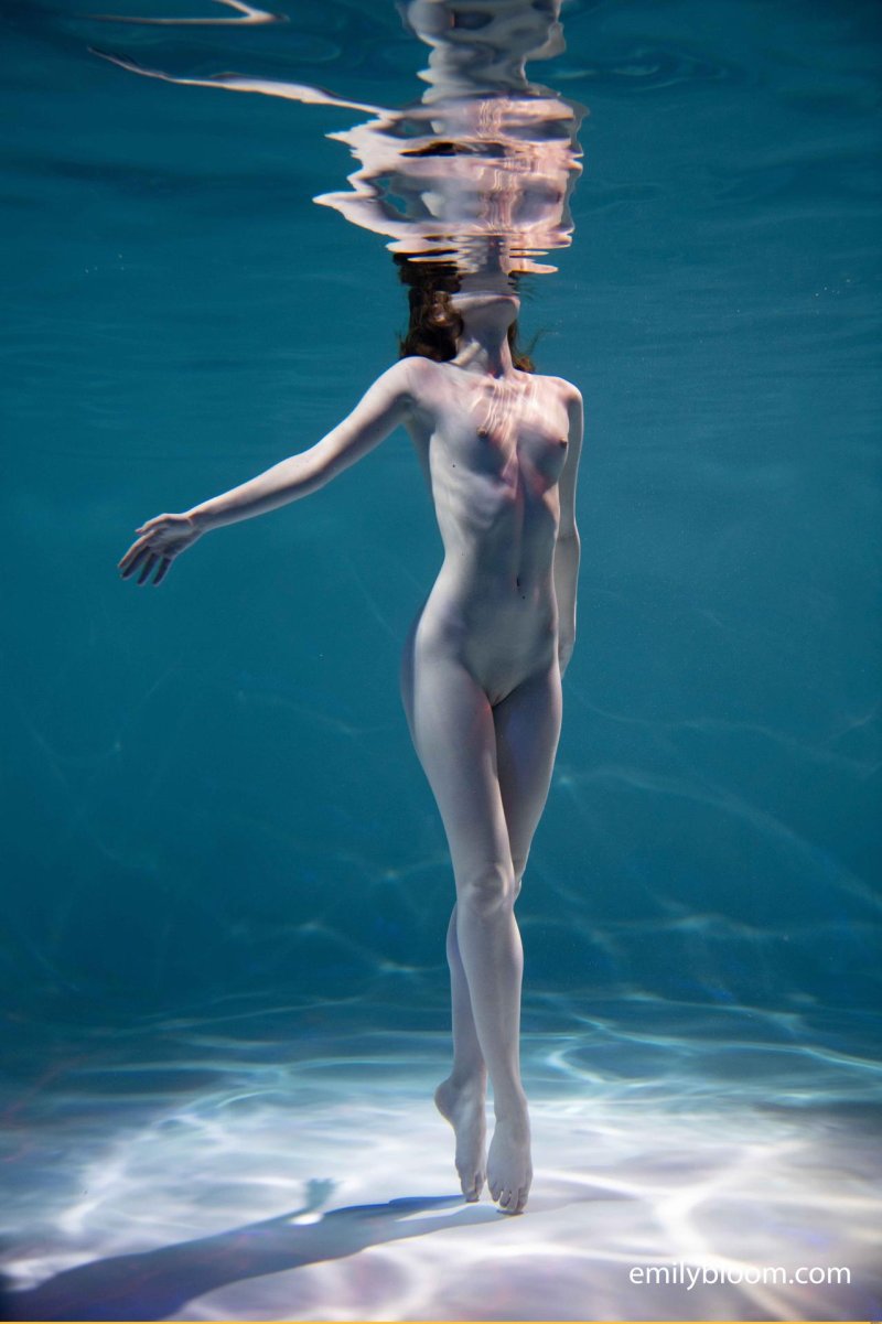 Photoshoot underwater