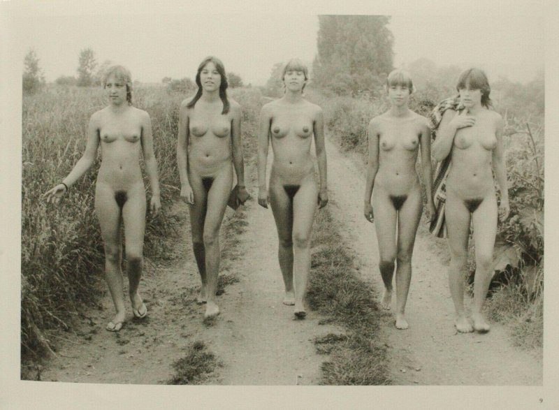 Retro nudists