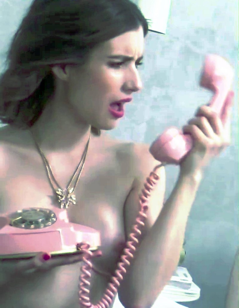Emma Roberts Nude