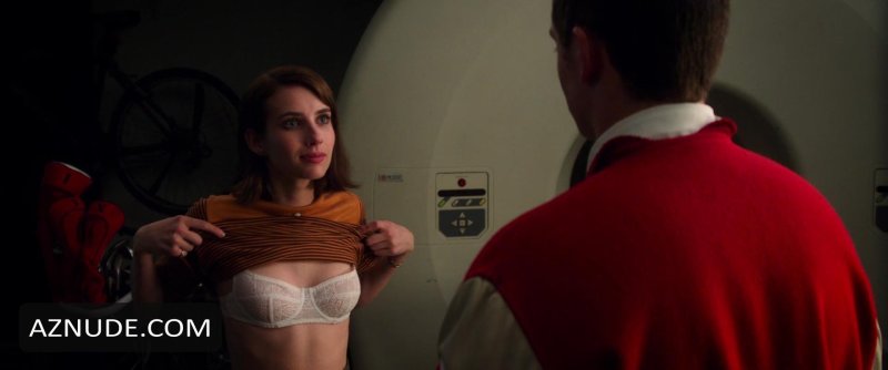 Emma Roberts Nude