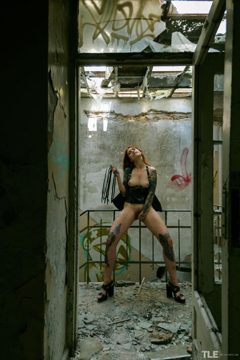 Photo shoot in an abandonment
