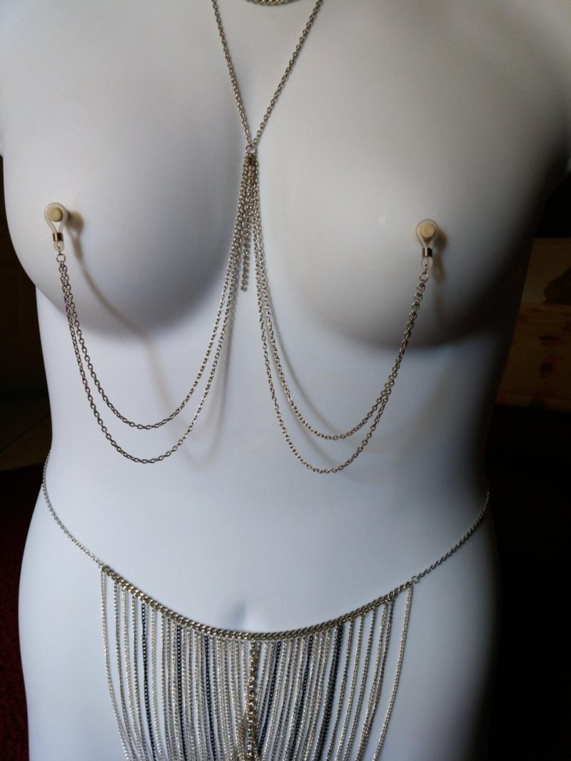 Nipple chain