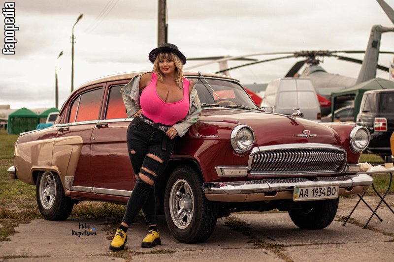 Plus Saiz Mila Kuznetsova