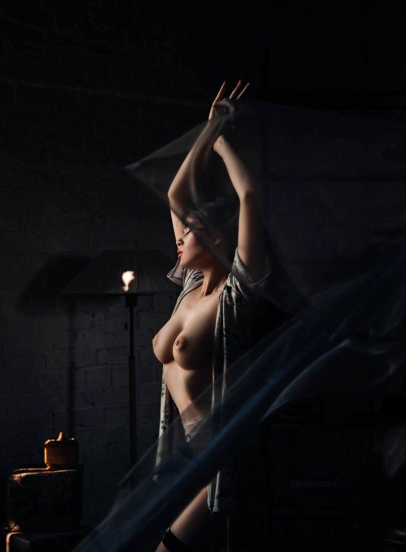 Photo shoots nude