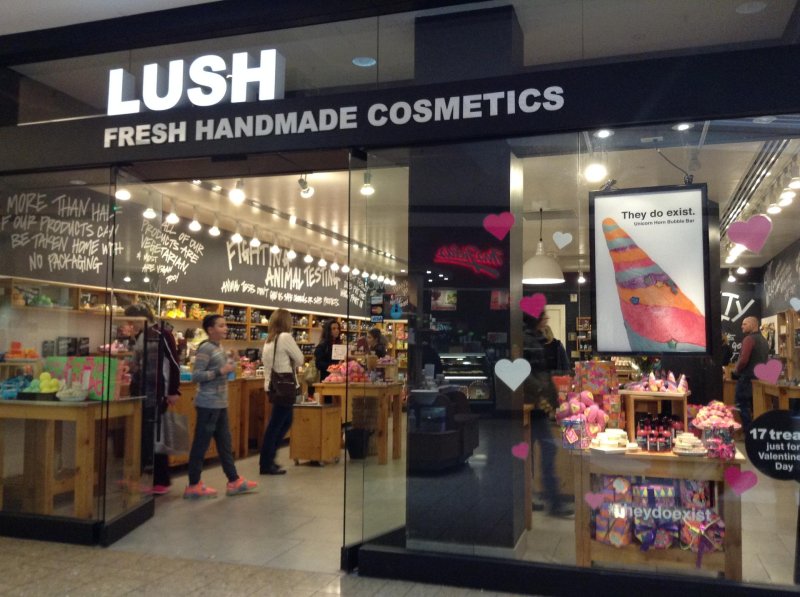 Lush fresh handmade cosmetics