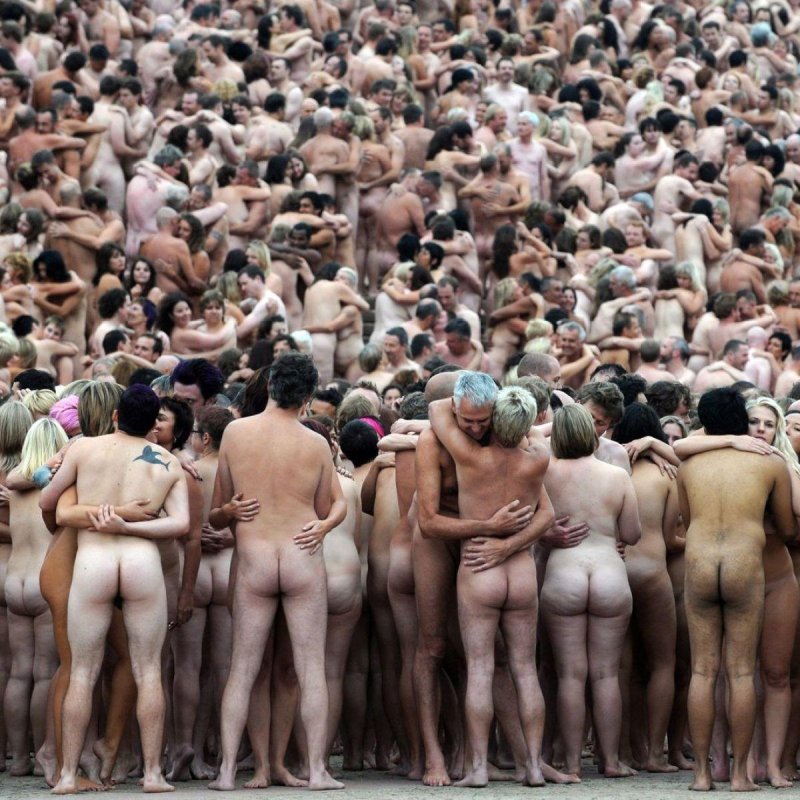 Many beautiful naked people