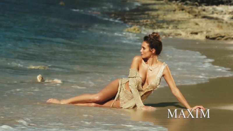 Jessica Alba Maxim