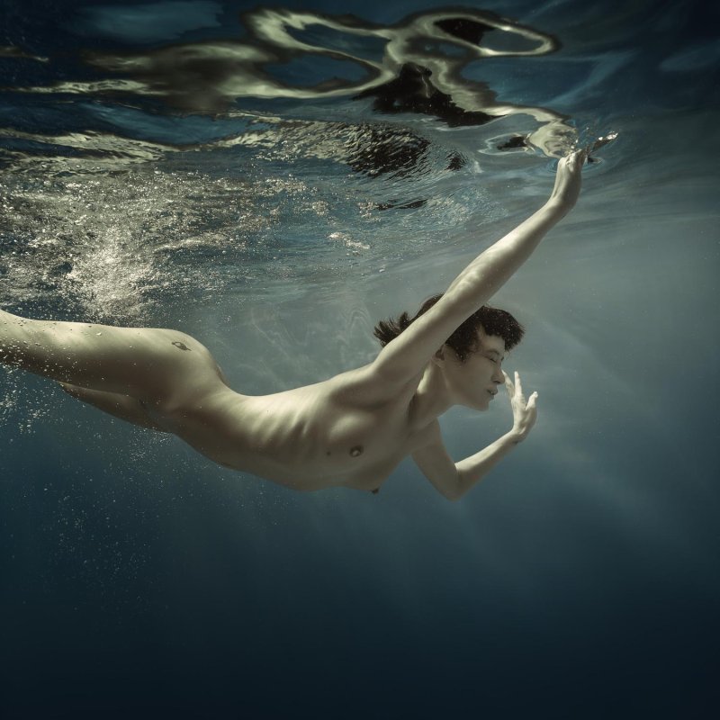 Submarine swimming women nude