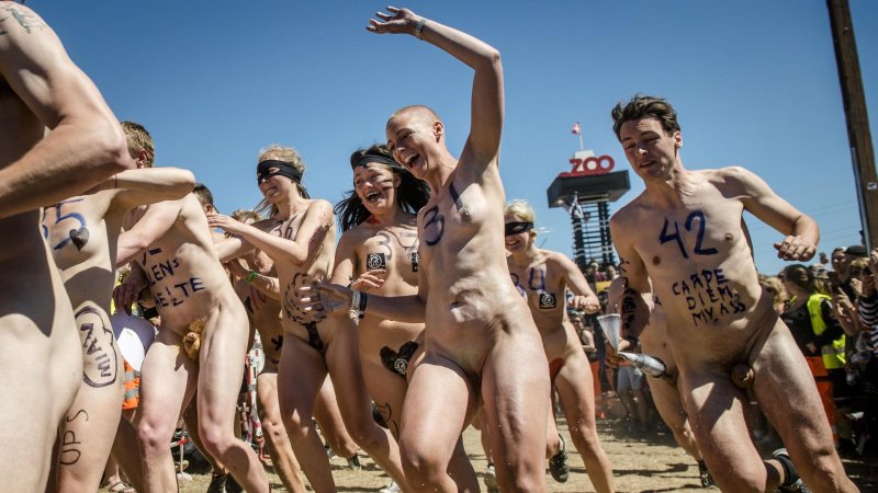 Nudist races naked