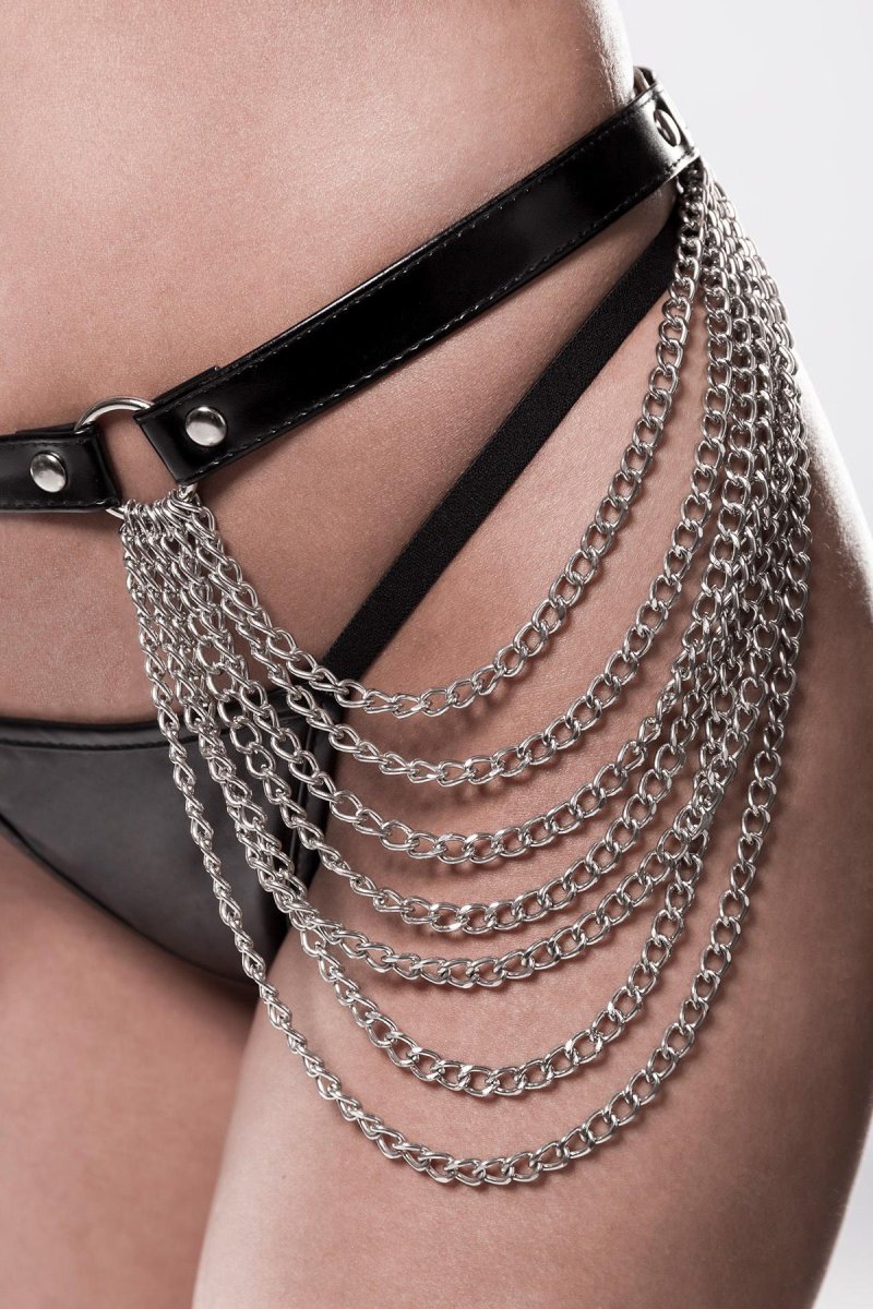Drinking with chains