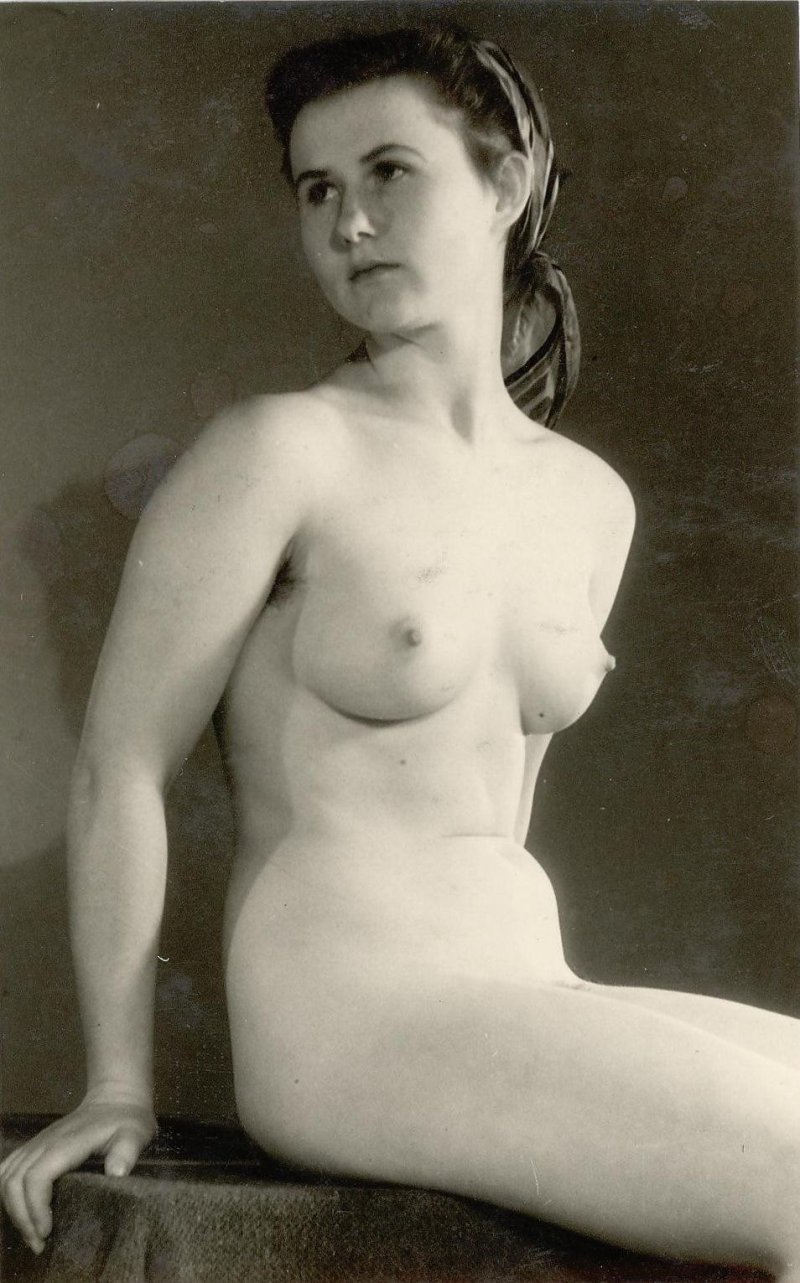 Retro naked gymnasium student