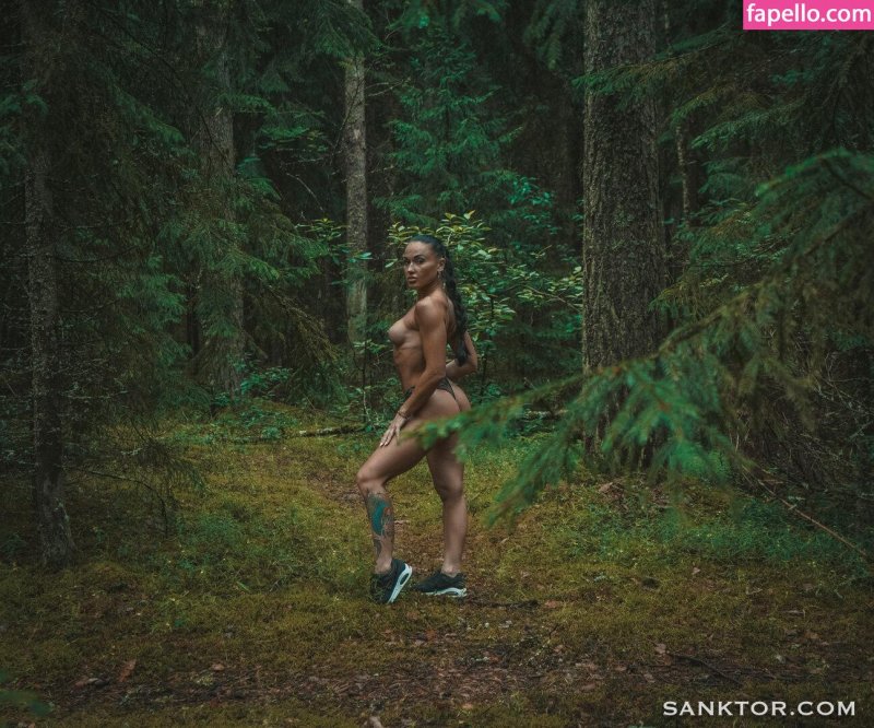 Beautiful women nude in the forest