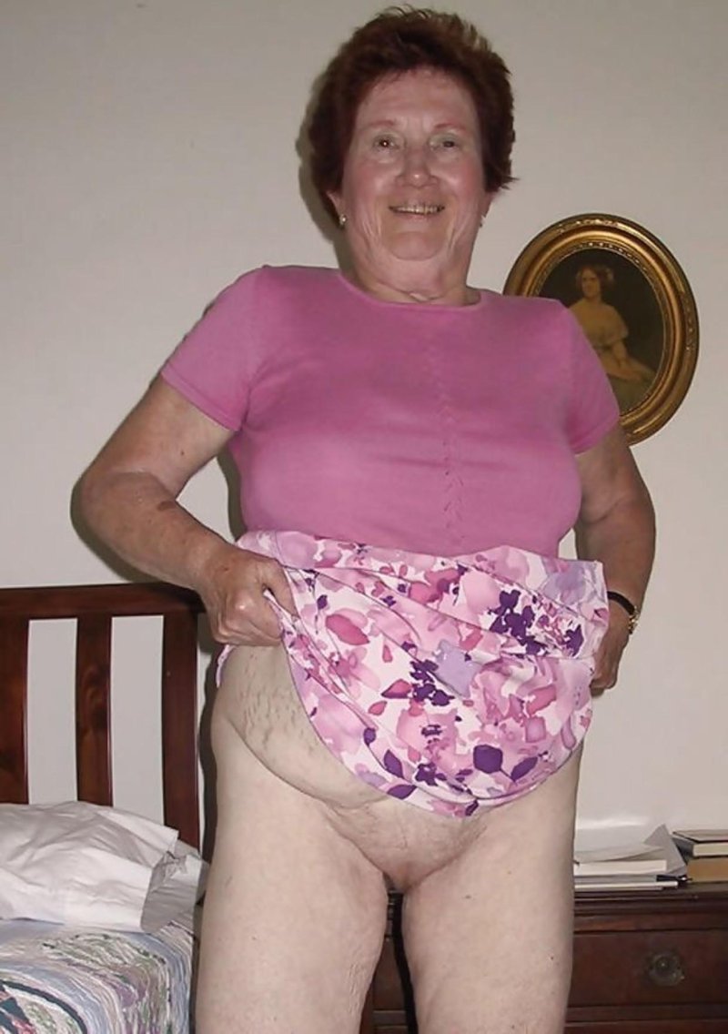 Grandmother without panties