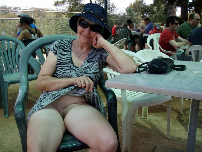 Female exhibitionism