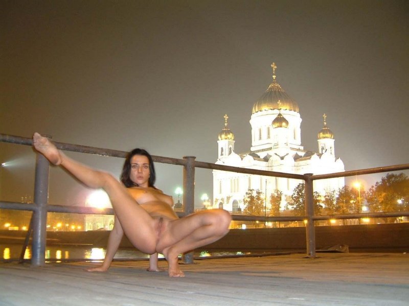 Erotic photo shoot in the Kremlin