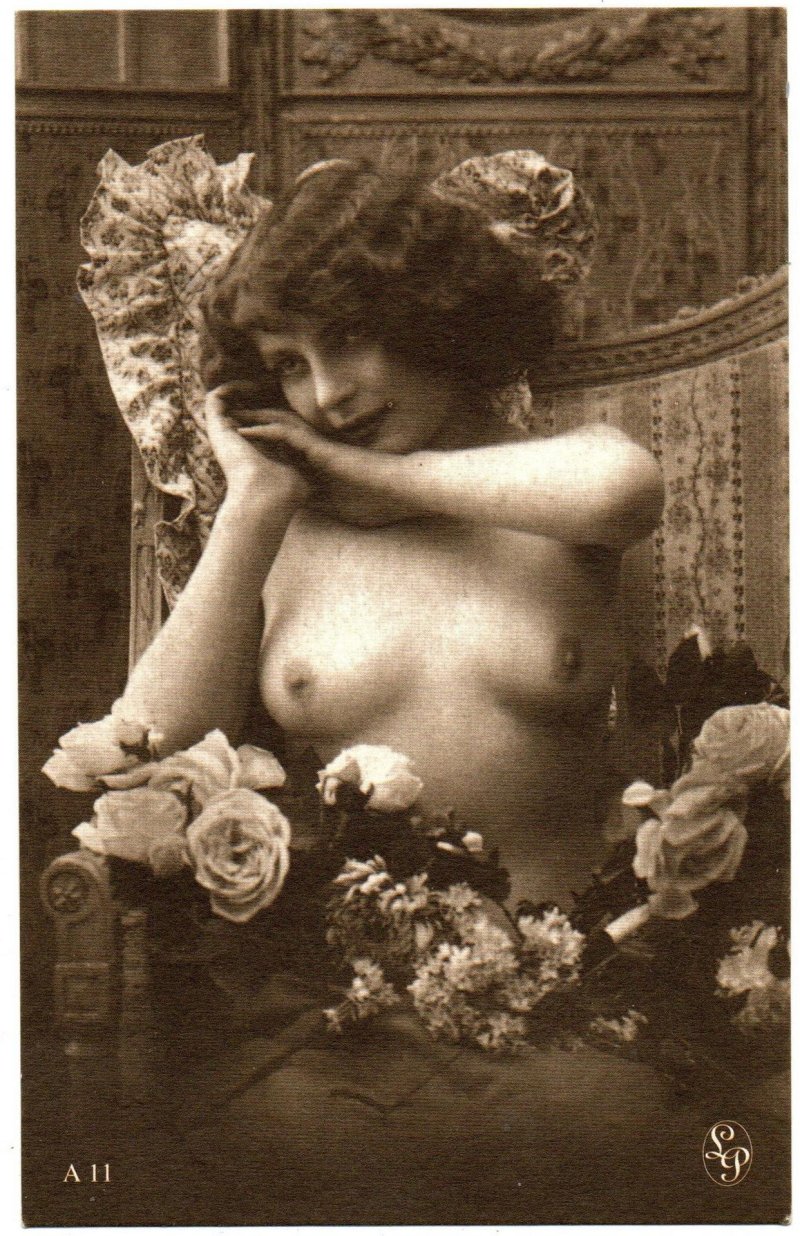 Retro ladies