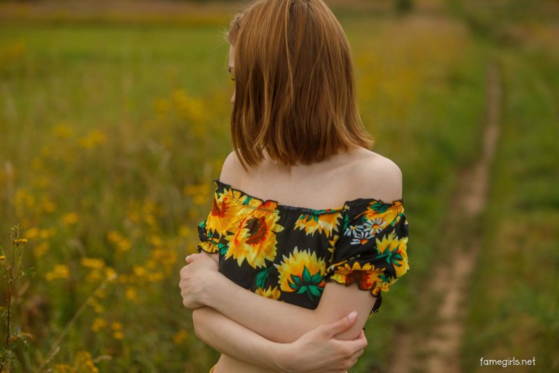 Sunflower Girl