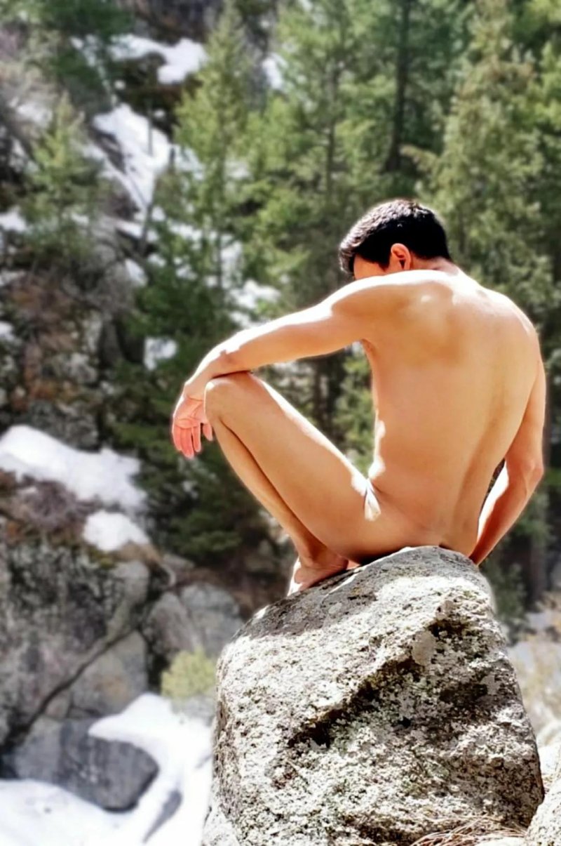 Naked in the mountains