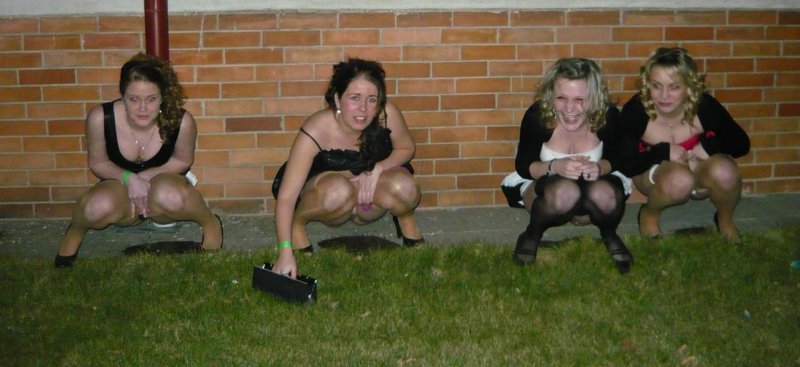 Mass pissing girls