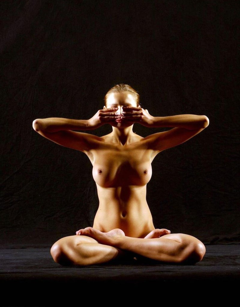 Loren Rudik Naked Yoga