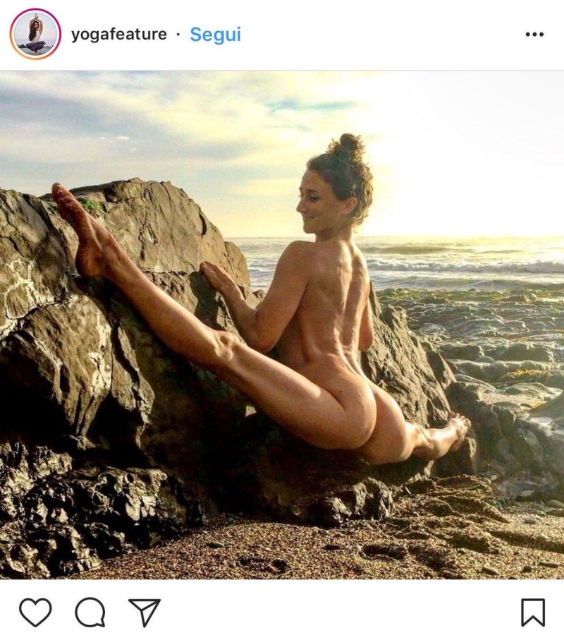Nude yoga