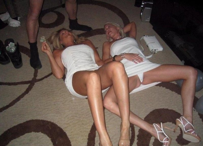 Private naked party