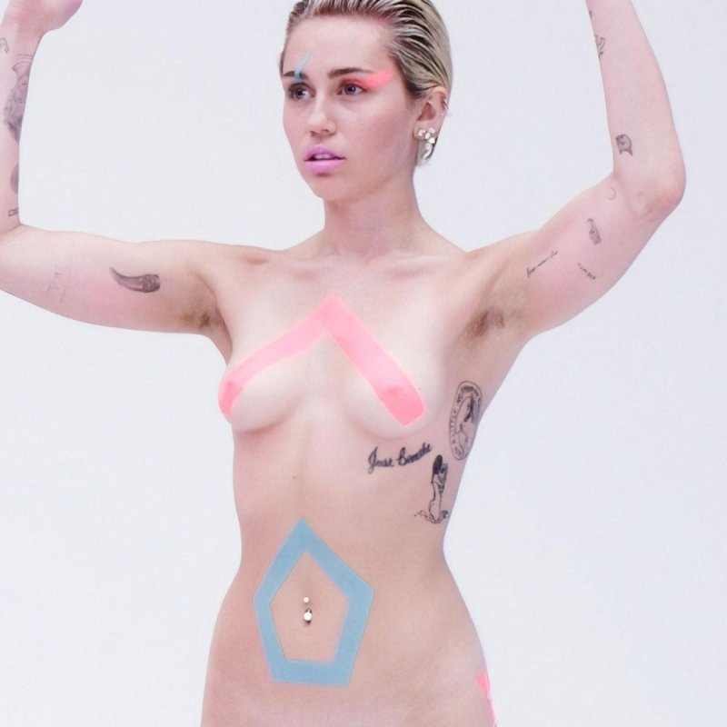 Singer Miley Cyrus naked