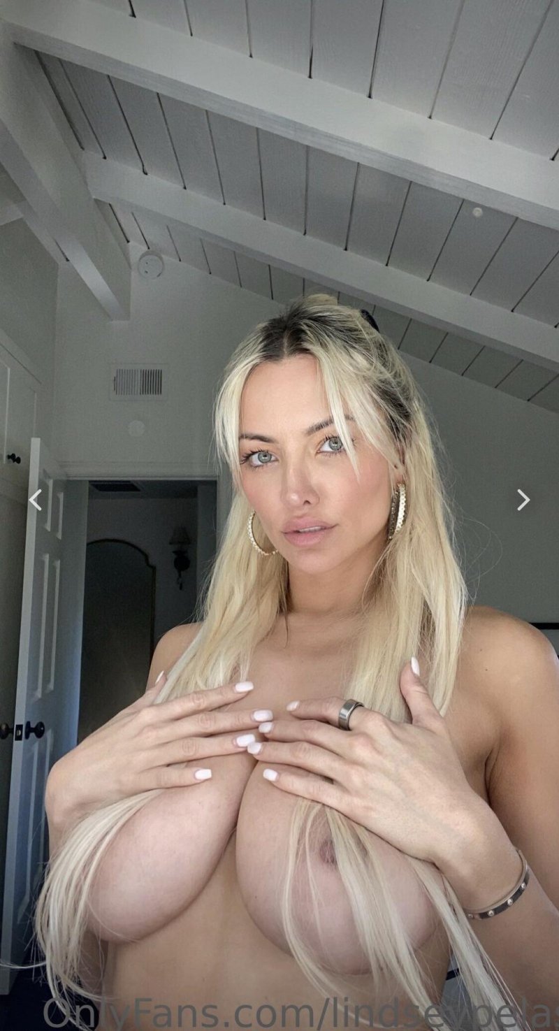 Lindsay Pelas