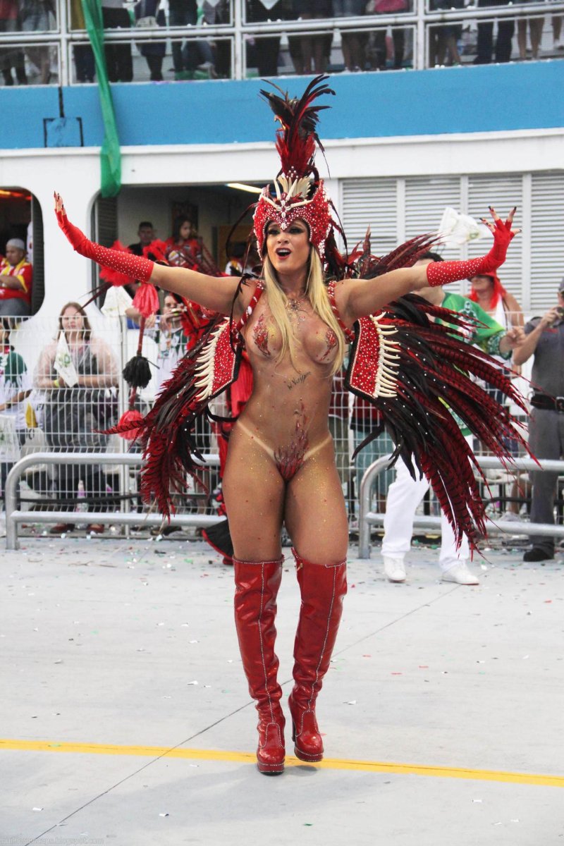 Andrea Martins Brazili Carnival