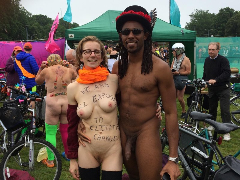 Naked bicycle racing vagina
