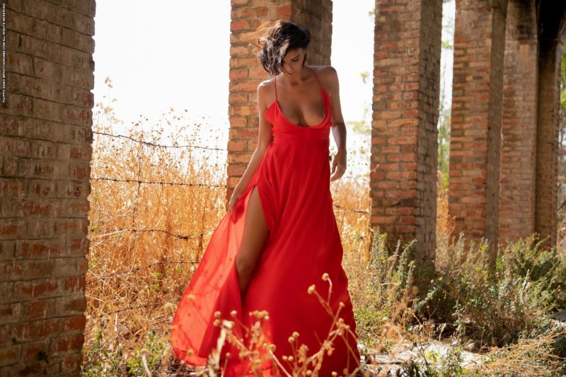 Photoshoot in a red dress