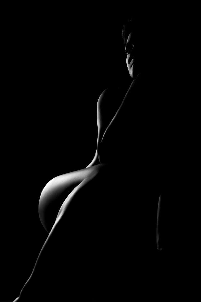 The silhouette of girls